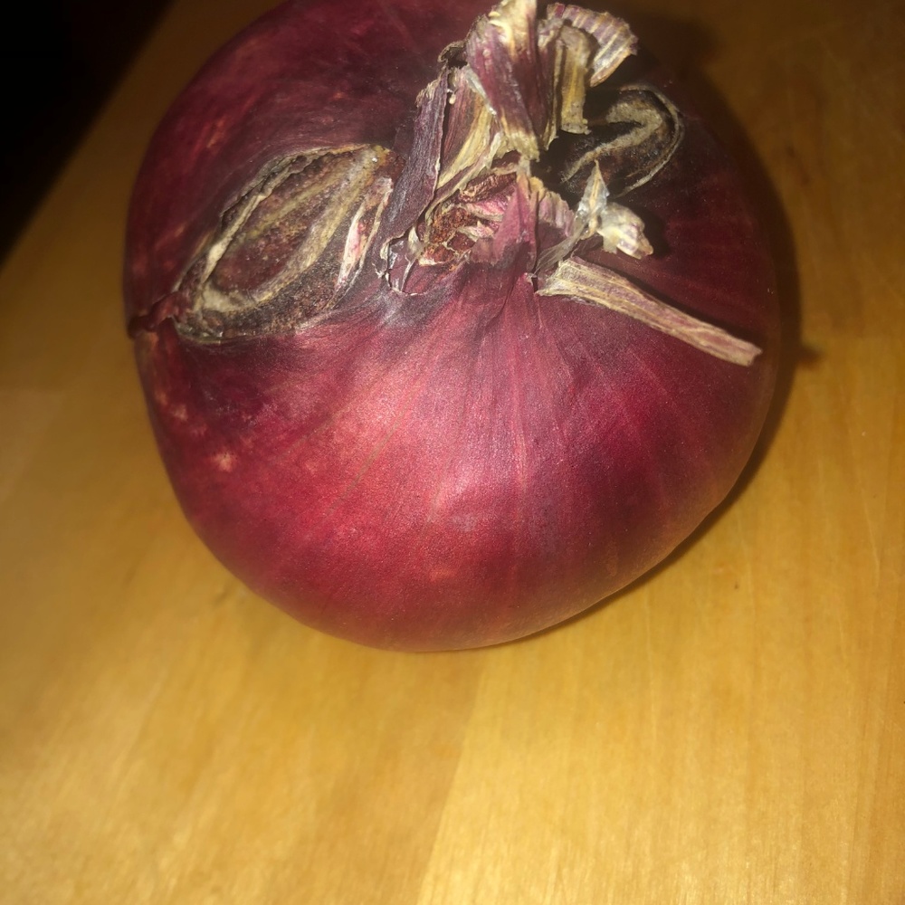 Red Onion - Picture 3 of 4